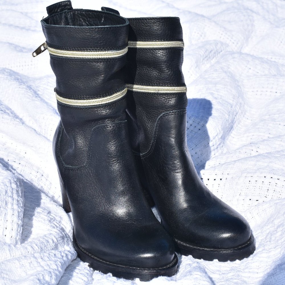 Danielle - Vera Gomma - Black Heeled Booties with Zipper Accent - Size 36